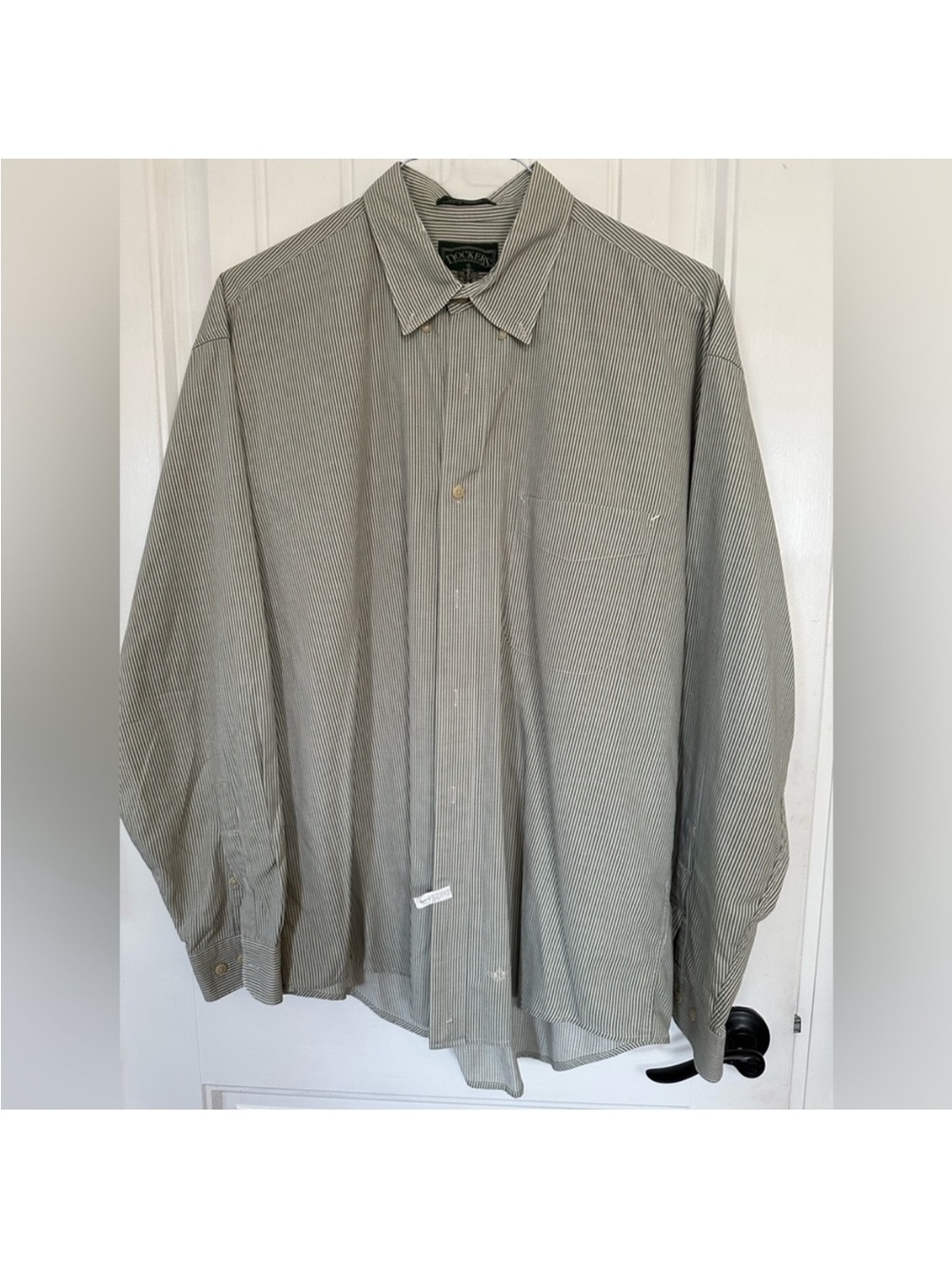 Dockers Men’s Light Green Pinstripe Long-Sleeve Button-Down Shirt